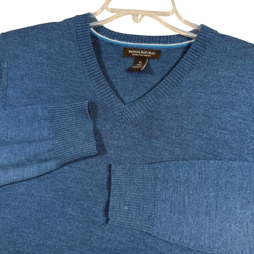 Banana‎ Republic Extra Fine Merino V Neck Sweater Men's Medium Blue